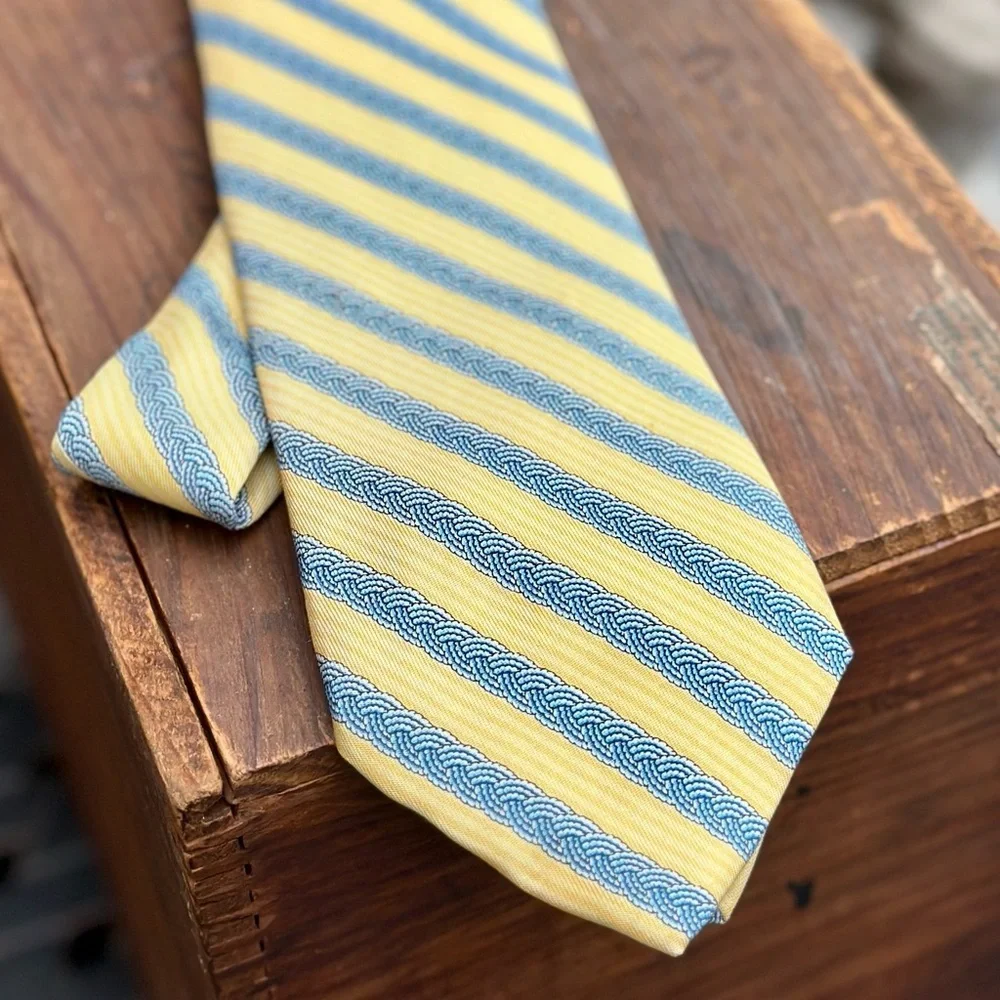 Vineyard Vines Yellow and Blue Striped Tie